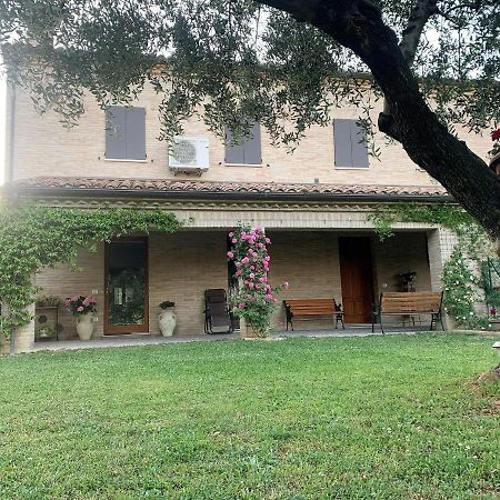 Guest House Vagamondo Fano Exterior photo